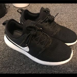 nike roshes